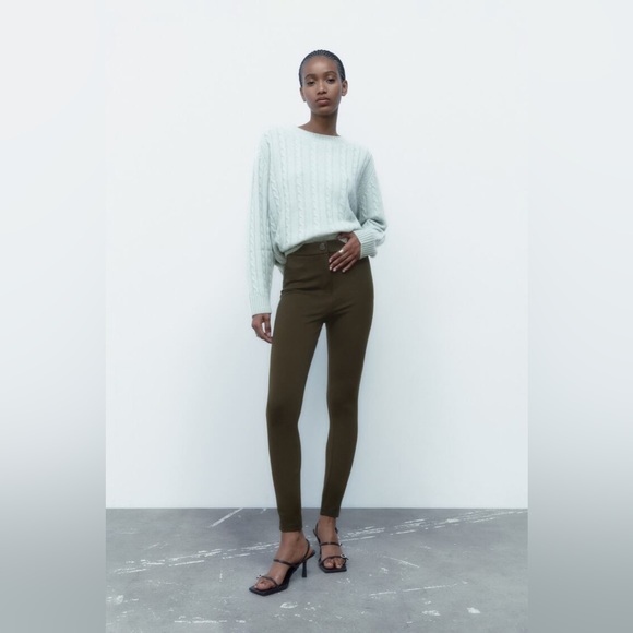 ZARA Leggings with Metal Button, Size Small, Colour Black - Picture 2 of 7